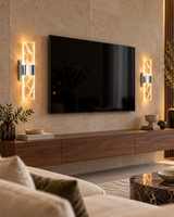 VOXIFY Liora Mermer Krom — TV ünitesi dekoratif kullanım örneği; 30 cm, elektrikli aplik.